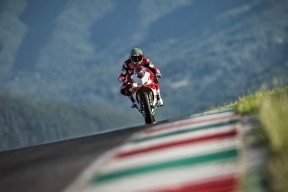 KAIYUN SPORTS-大奖赛转会风云：明尼苏达森林狼盯上锋线强援，詹姆斯或成交易筹码