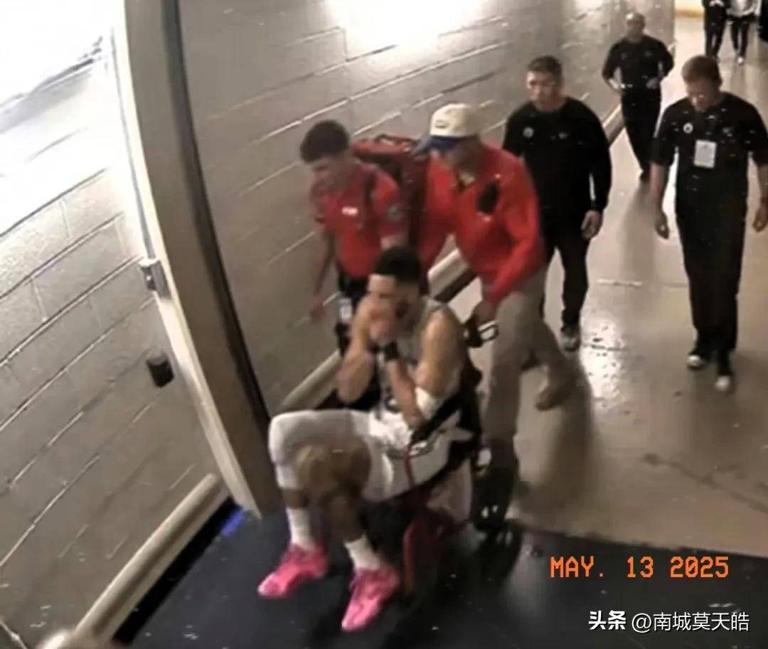 塔图姆回归赛场，爆冷首场状态亮眼，FPX观众沸腾！