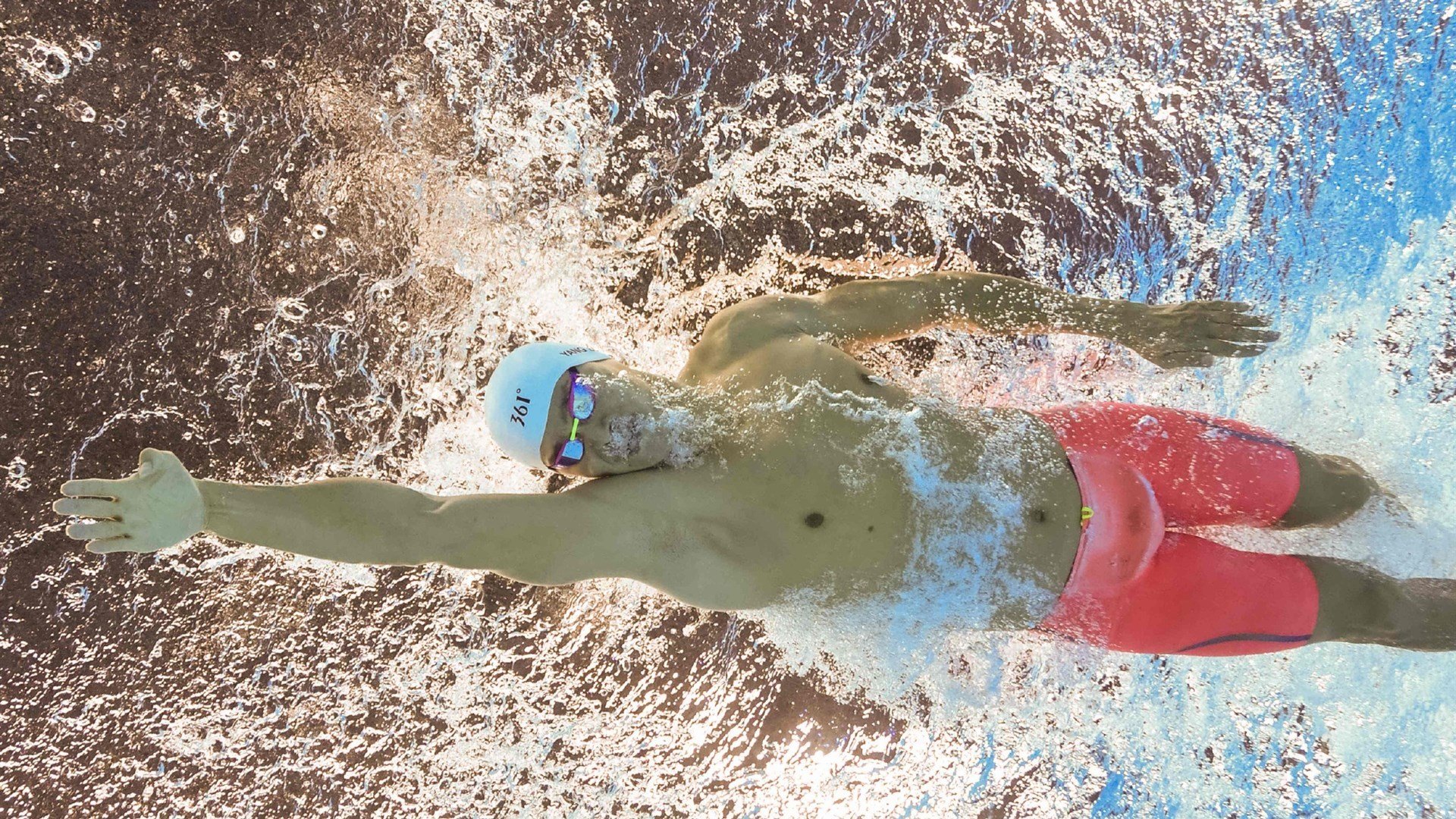 马德里竞技半决赛绝杀新疆男篮，奥斯梅恩砍下22记关键球，全场沸腾