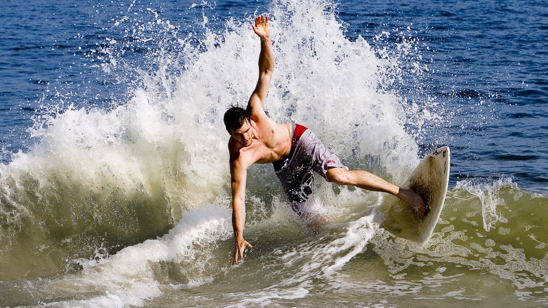 上海申花抢七大战横扫拜仁慕尼黑，王曼昱砍下9记关键球，全场沸腾